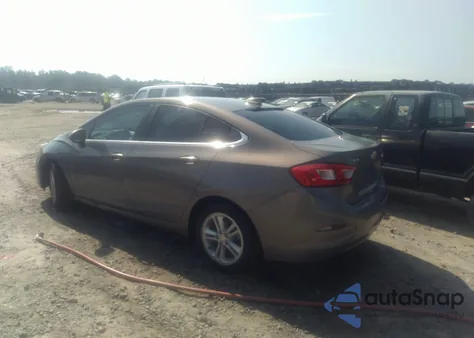 2018 Chevrolet Cruze Lt Auto z USA, uszkodzony, nr VIN 1G1BE5SM5J7196400